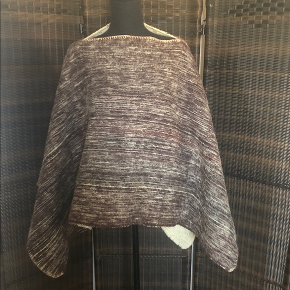 Chic Wool Multitone Knit Poncho - Picture 1 of 9